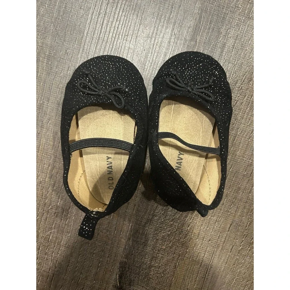 Girls shoes